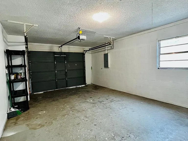 1610 Palm Leaf Dr — Photo 11