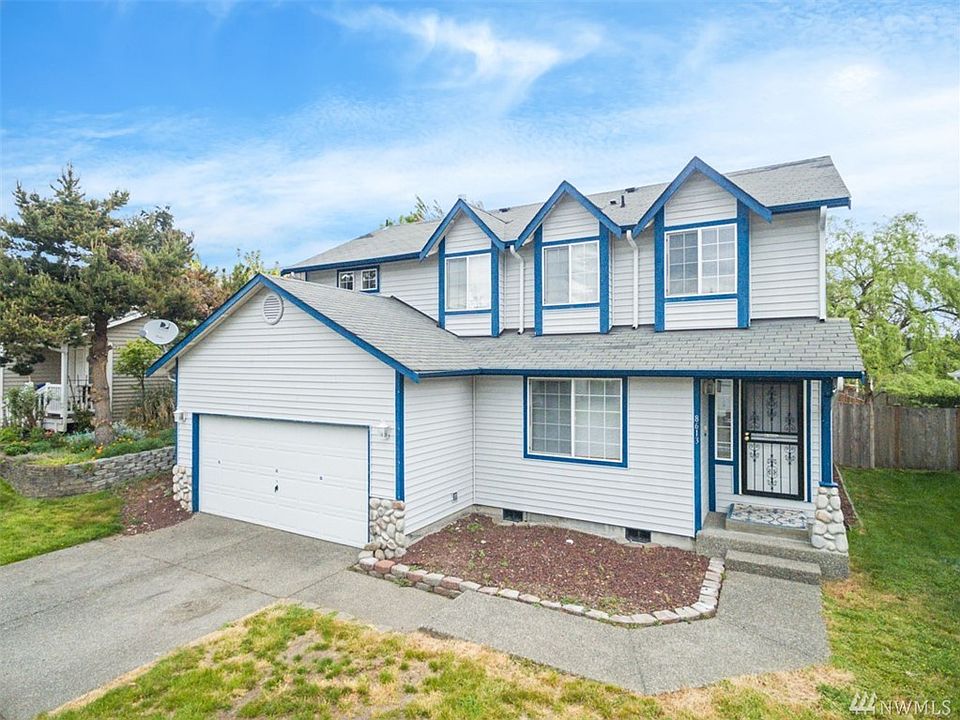 1st image of 8613 204 St Ct E