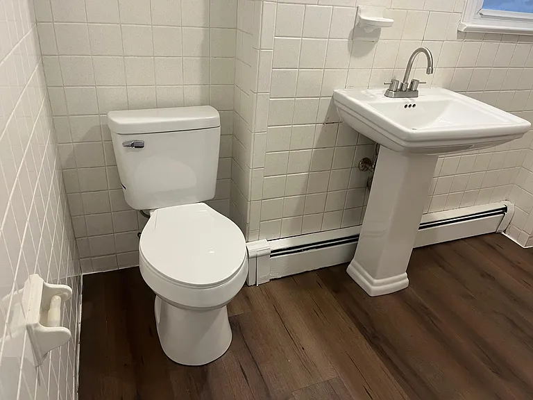 5 Amundsen St #3 — Photo 4