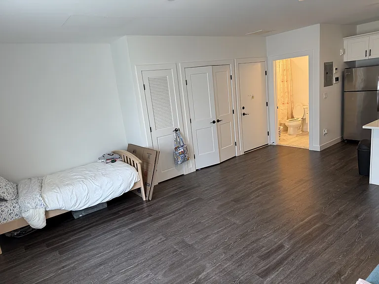 64 Park Ave #2G — Photo 3