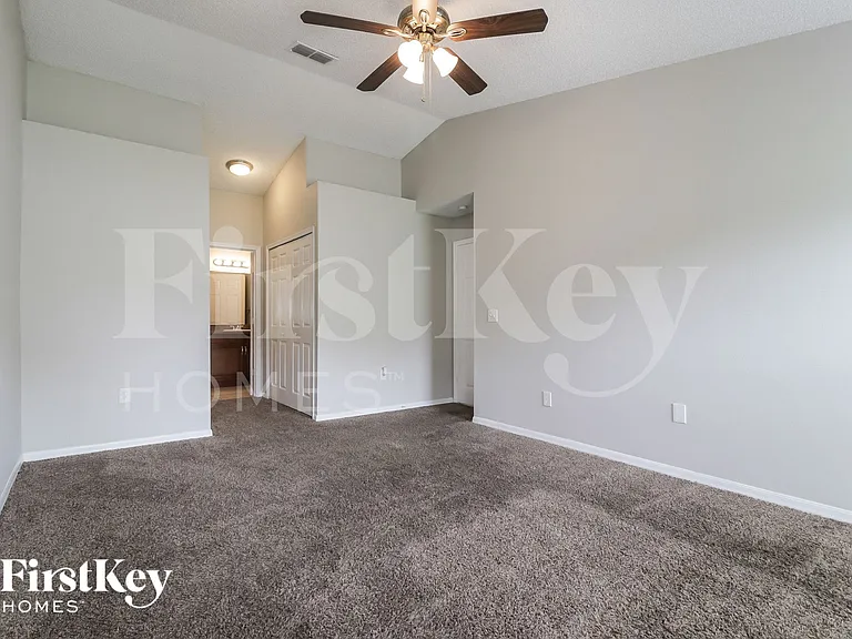 6564 Viewpoint Ct — Photo 8