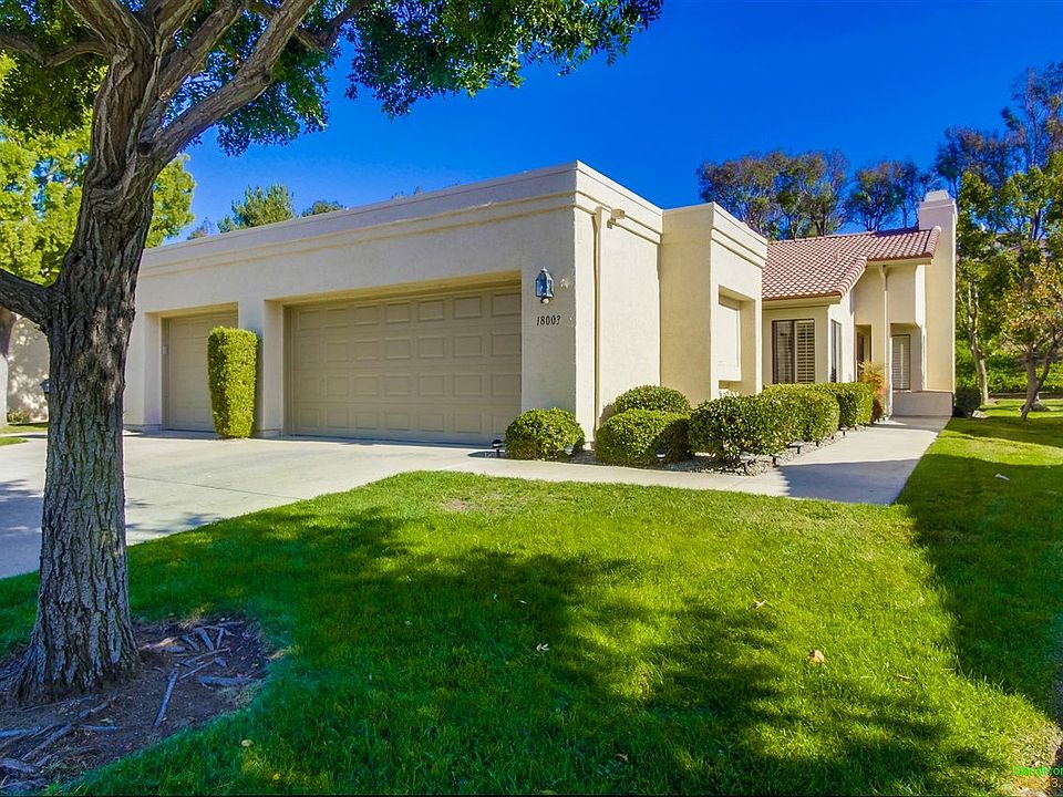 2nd image of 18003 Avenida Alozdra