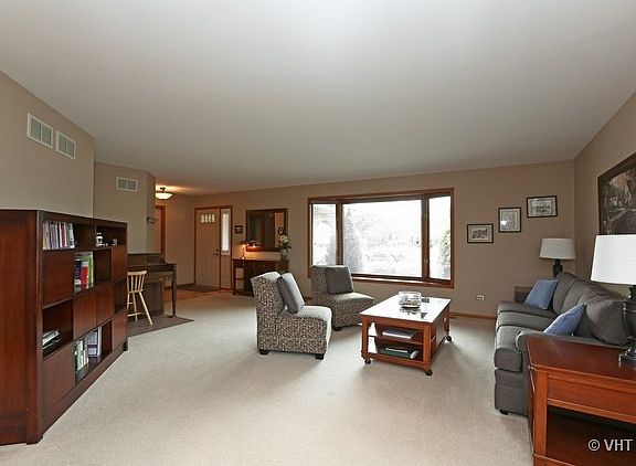 2nd image of 8916 178th St