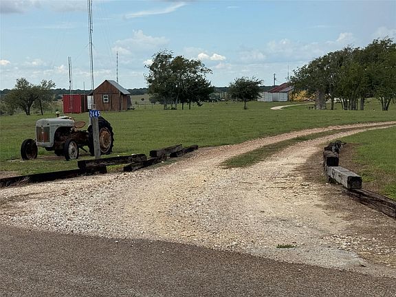 2nd image of 2645 Kallus Rd