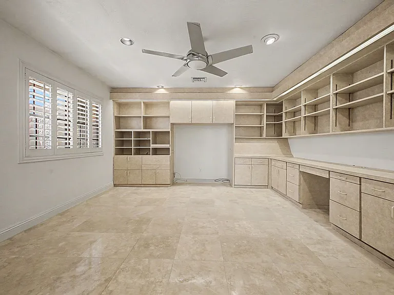 3172 Bel Air Dr — Photo 31