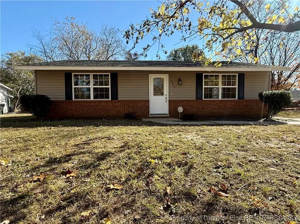 665 Walker St, Fayetteville, NC 28311