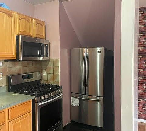 3rd image of 111-00 209th St