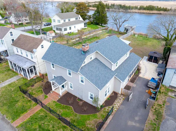 1230 Front St, Mauricetown, NJ 08329