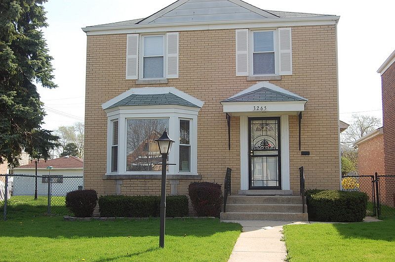 1st image of 3265 S 58th Ct