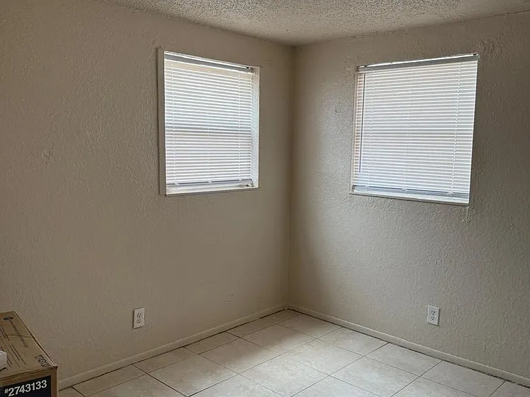 4570 Transport Rd — Photo 19