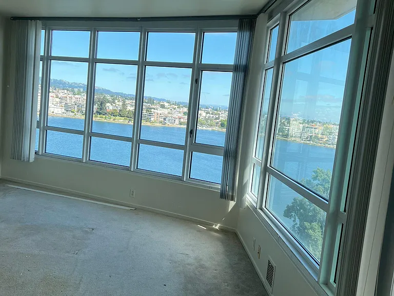 1 Lakeside Dr #1004 — Photo 13