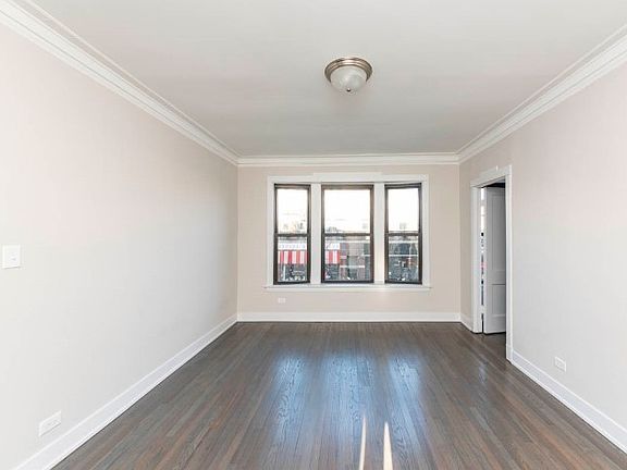 2nd image of 2650 N Milwaukee Ave #2-2638
