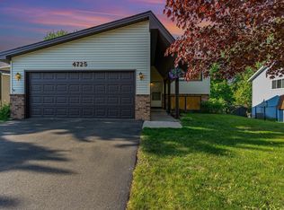 4725 Ridge Wind Trl, Eagan, MN 55122
