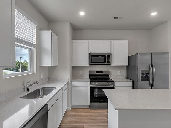 5th image of 1208A Harper Lndg