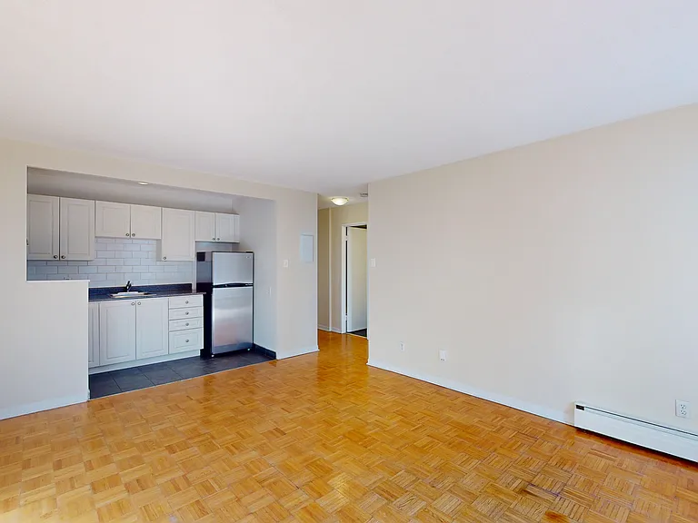 10 Burnside Ave — Photo 18