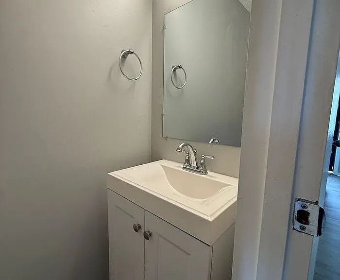 1029 Harold Dr — Photo 14