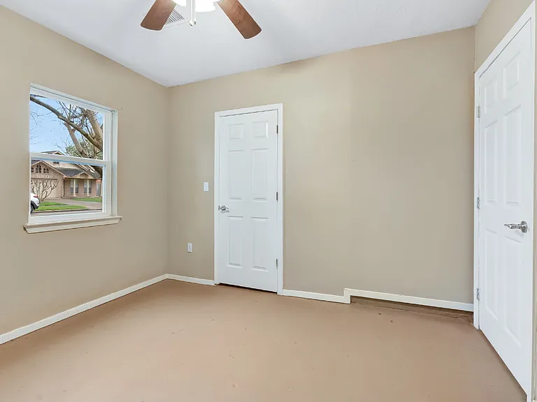 17018 Dusty Mill Dr W — Photo 10