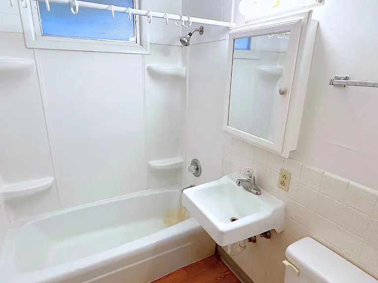 1121 Ellis Ave #1 — Photo 7