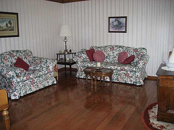 2nd image of 9722 Camelot St