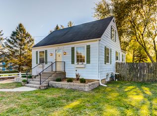 816 Foster Ave, Lake Bluff, IL