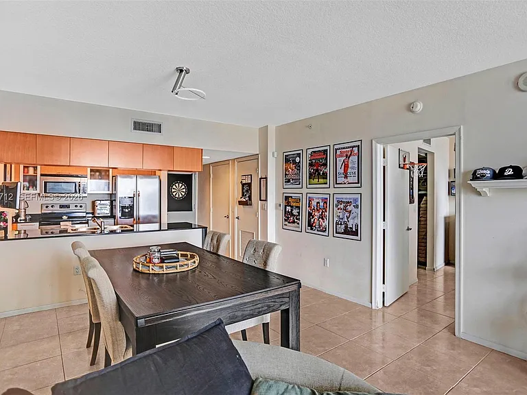 1750 N Bayshore Dr #2206 — Photo 20