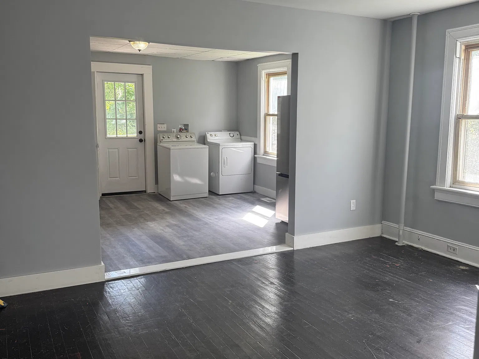 942 N Main Ave — Photo 2