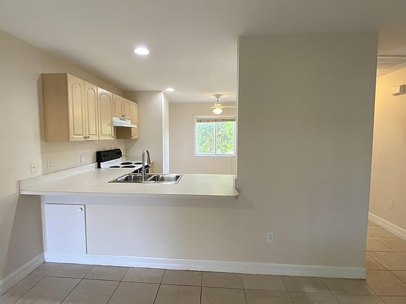 5th image of 17433 Harris Ave
