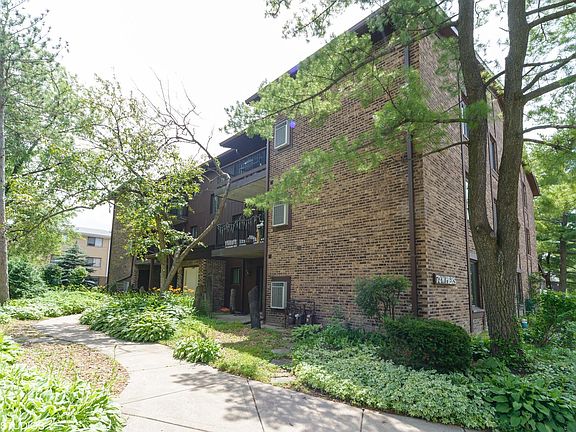2nd image of 73 Pier Dr APT 304