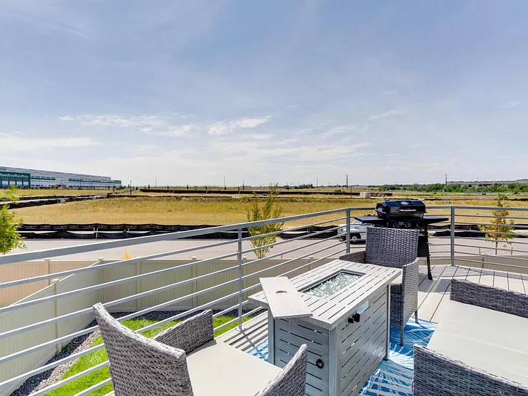 3910 N Quatar Ct — Photo 6