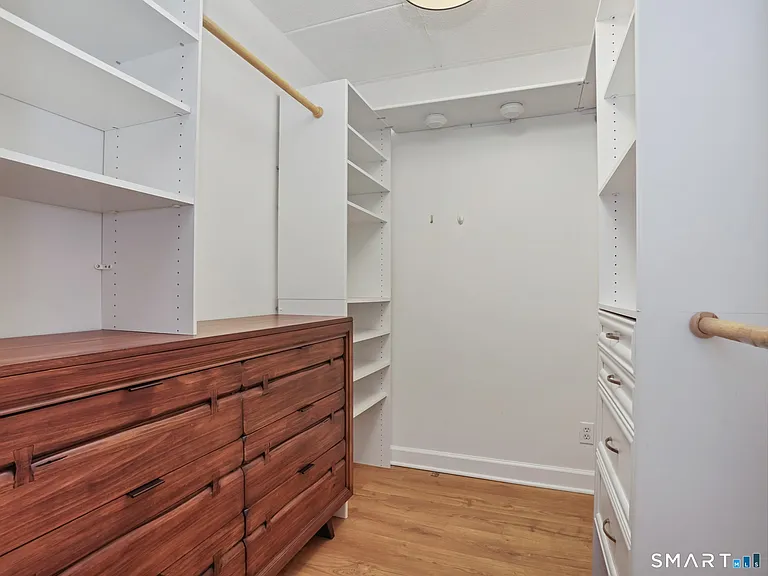 27 Northill St #2J — Photo 18
