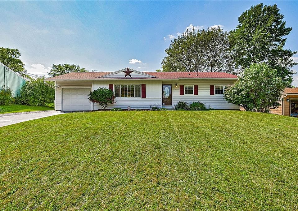 1st image of 82 Stoddard Dr