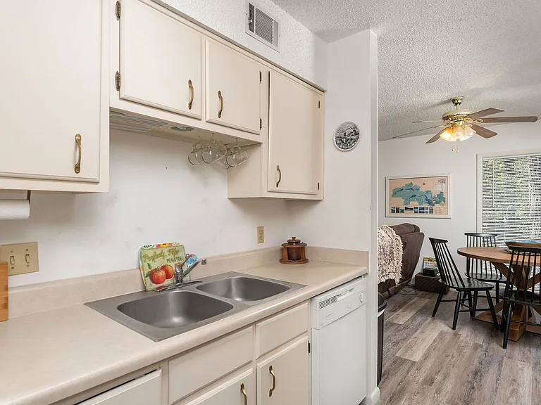 173 Cordero Ln — Photo 22