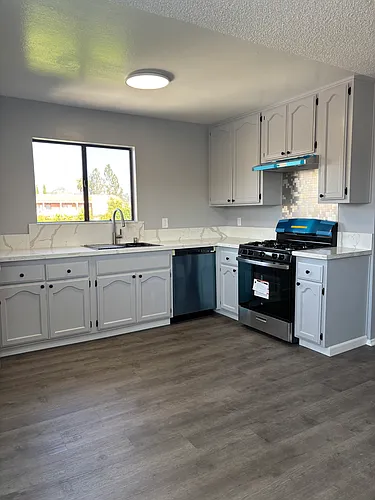 615 E Lomita Ave #3 Photo 1