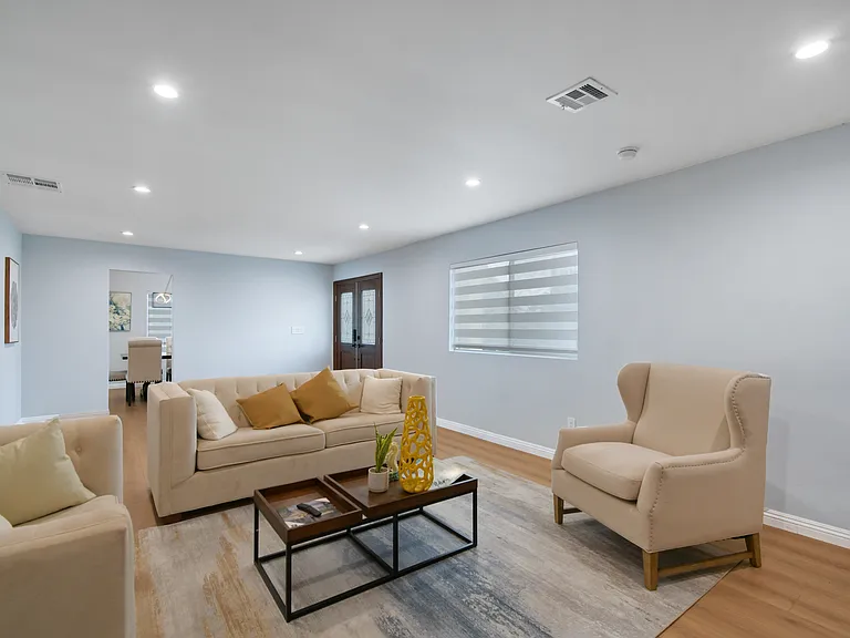 3815 Oakdale Ave — Photo 2