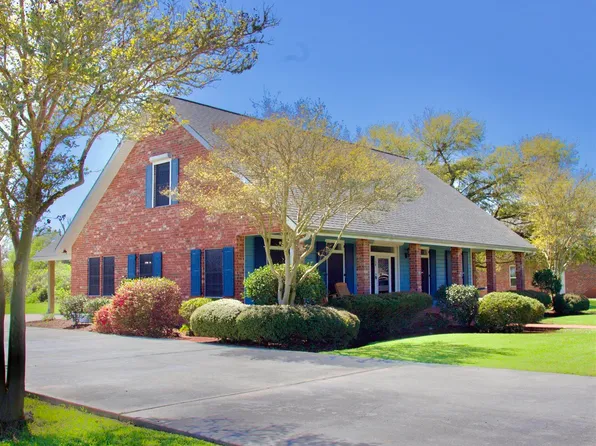 128 E 43rd Pl, Cut Off, LA 70345