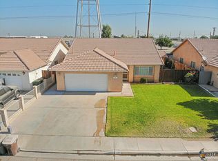 431 Sunset Dr, Imperial, CA 92251