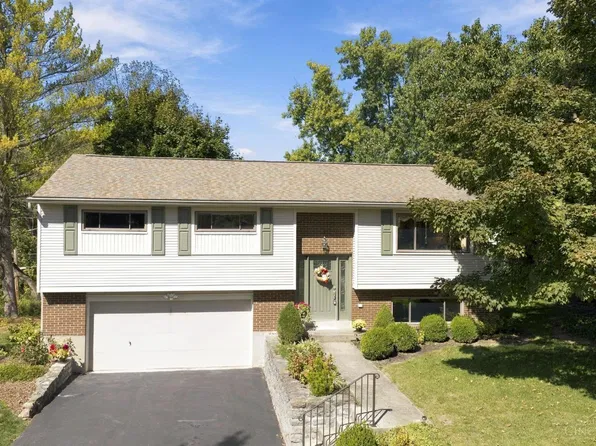 5580 Seville Ct, Cincinnati, OH 45247