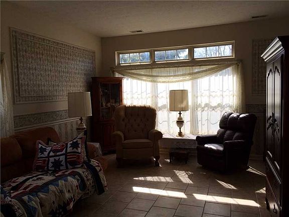 2nd image of 6319 Fountain Springs Blvd