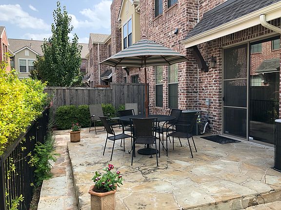 Attached Outdoor Patio