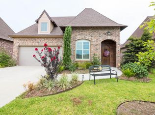 202 Old Cypress Dr, Broussard, LA 70518