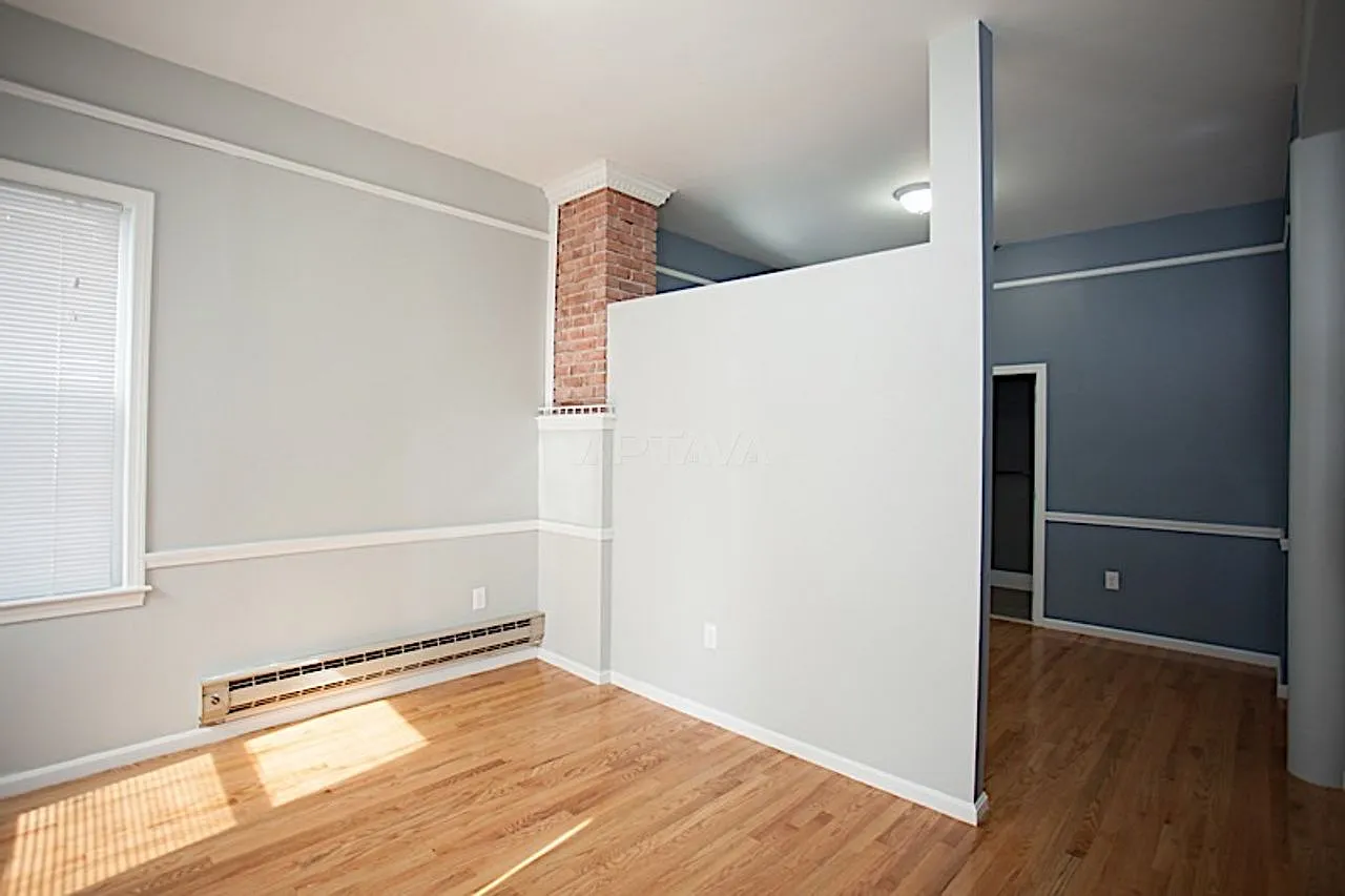 3 bed, $4,200 — Photo 3