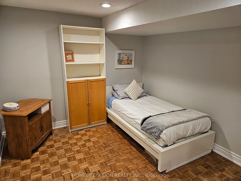 23 Glendale Rd #BASEMENT — Photo 7