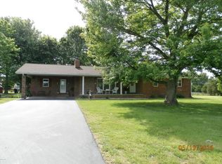 571 Creal Springs Rd, Creal Springs, IL 62922