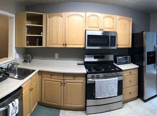 2299 Hunters Run Dr, Reston, VA 20191