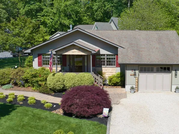 5 Fairway Ln, Ocean Pines, MD 21811