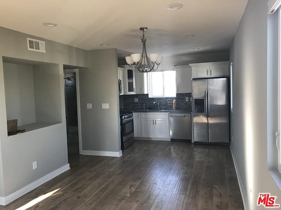 1st image of 523 N Saint Andrews Pl