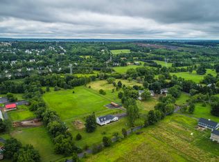 5560 Bradshaw Rd, Pipersville, PA 18947