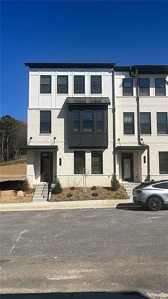 Building Photo - 323 Sammon Way