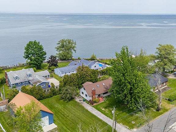 3rd image of 26 Clearview Ave