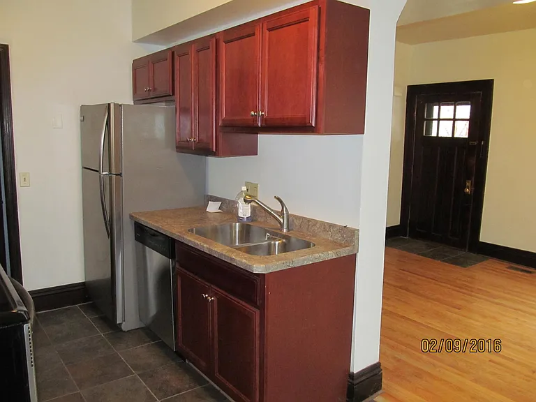 44 Beacon St — Photo 12